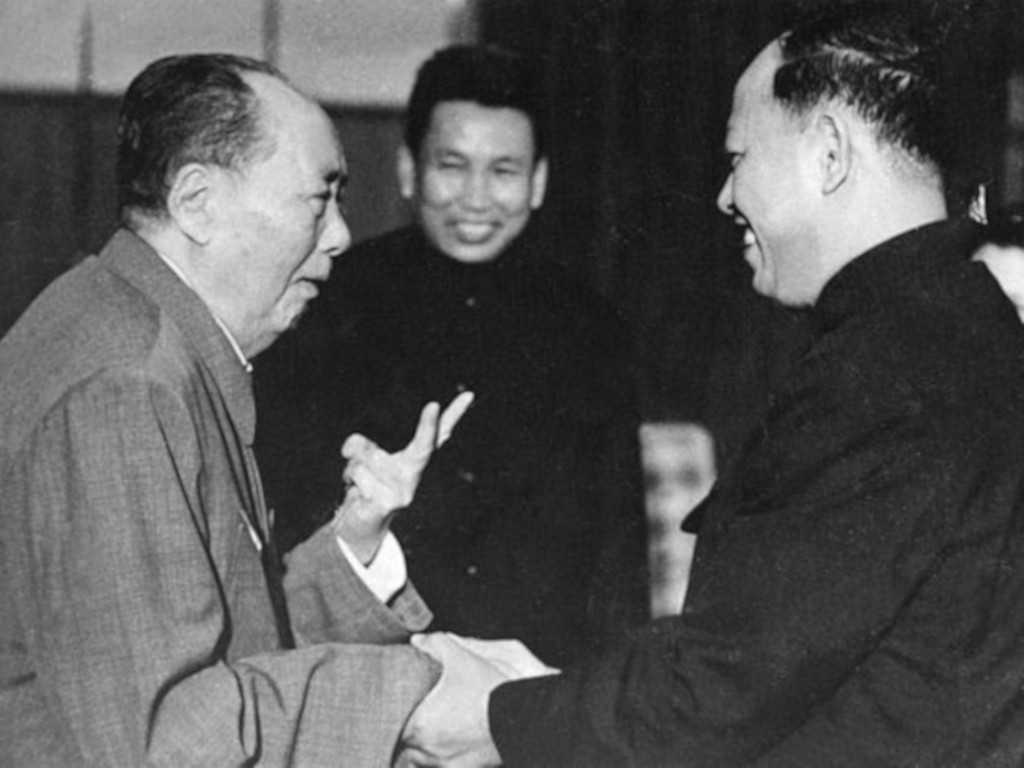 Mao mets Pol Pot