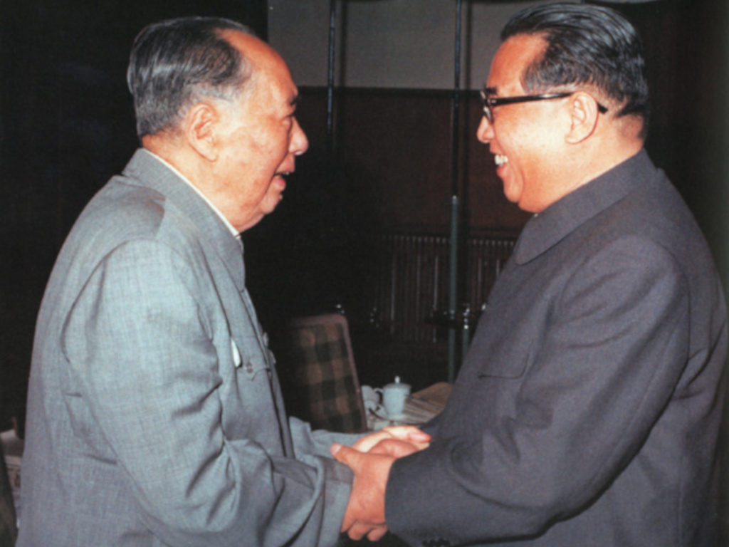 Mao Zedong with Kim Il-Sung.